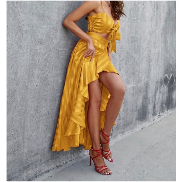 Luxe Yellow Stripe Crop Top Maxi Skirt Set - Picture 4 of 4